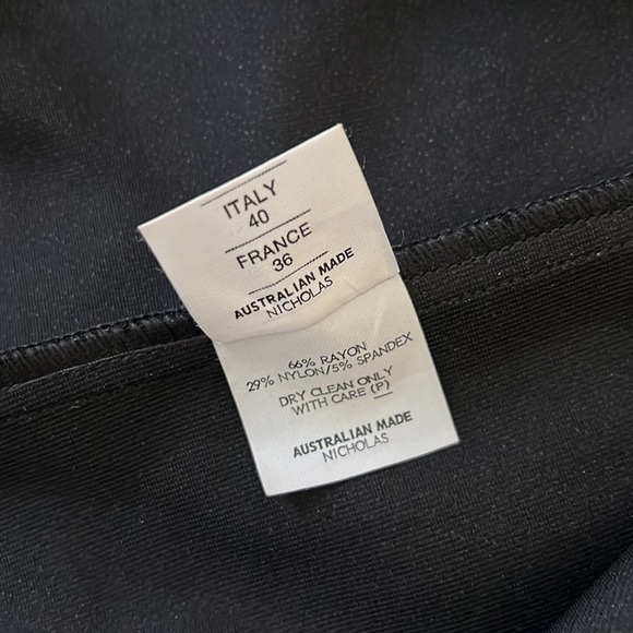 Nicholas Black Zipper Front Midi Skirt - sz 4US - Picture 7 of 7